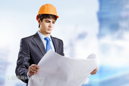 建筑青工程師頭盔檢查建設(shè)項目